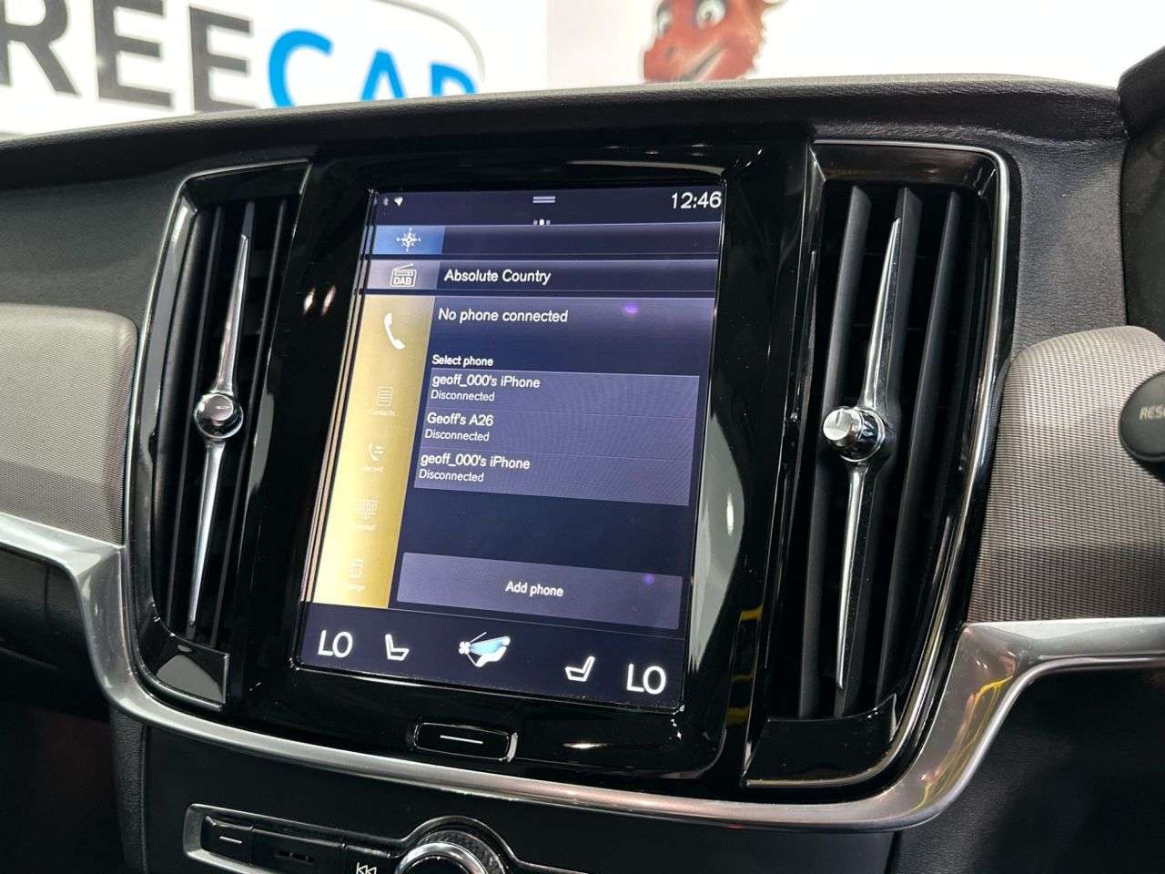 2017 VOLVO V90 2017 VOLVO V90