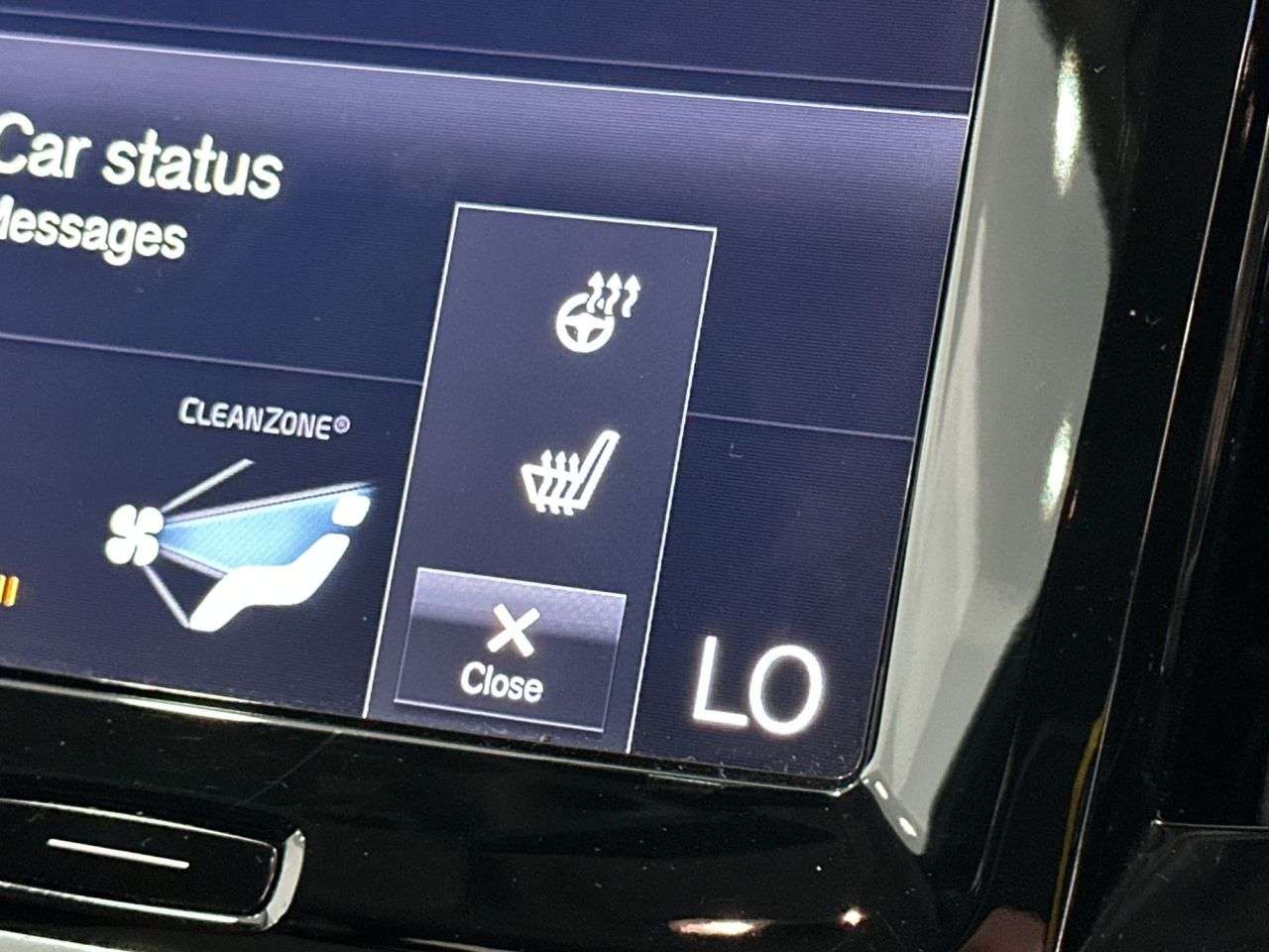 2017 VOLVO V90 2017 VOLVO V90