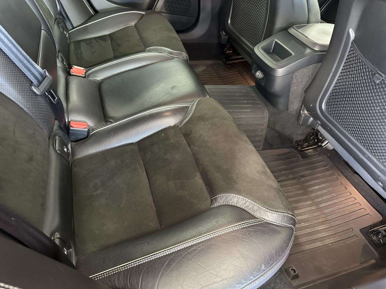 2017 VOLVO V90 2017 VOLVO V90