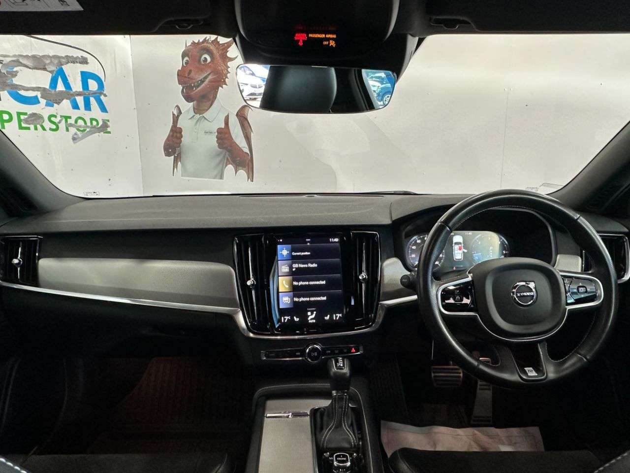 2017 VOLVO V90 2017 VOLVO V90