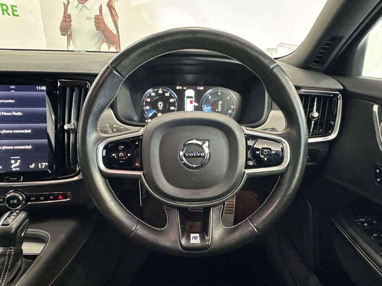 2017 VOLVO V90 2017 VOLVO V90