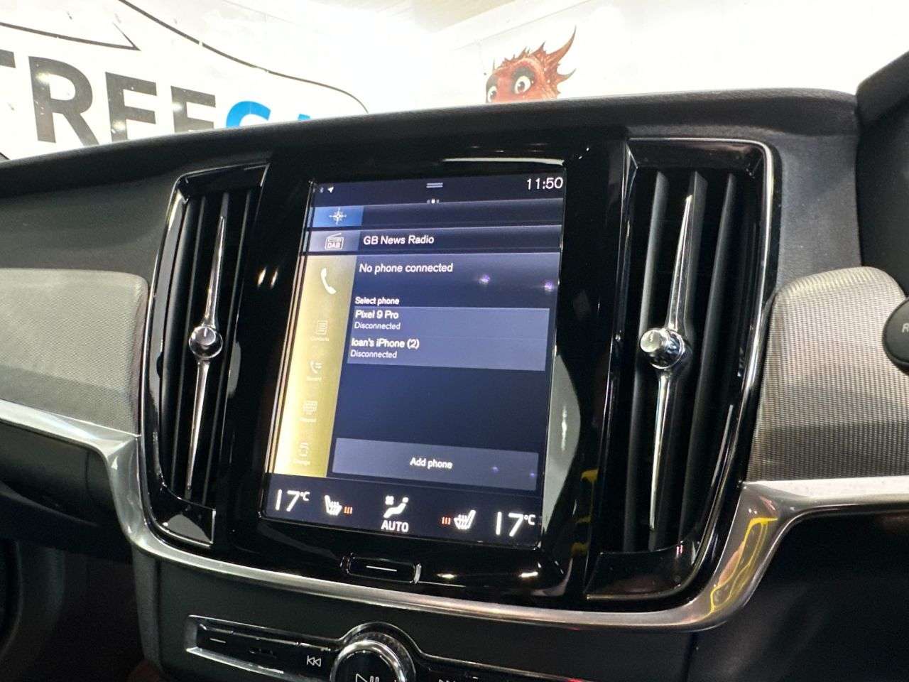 2017 VOLVO V90 2017 VOLVO V90