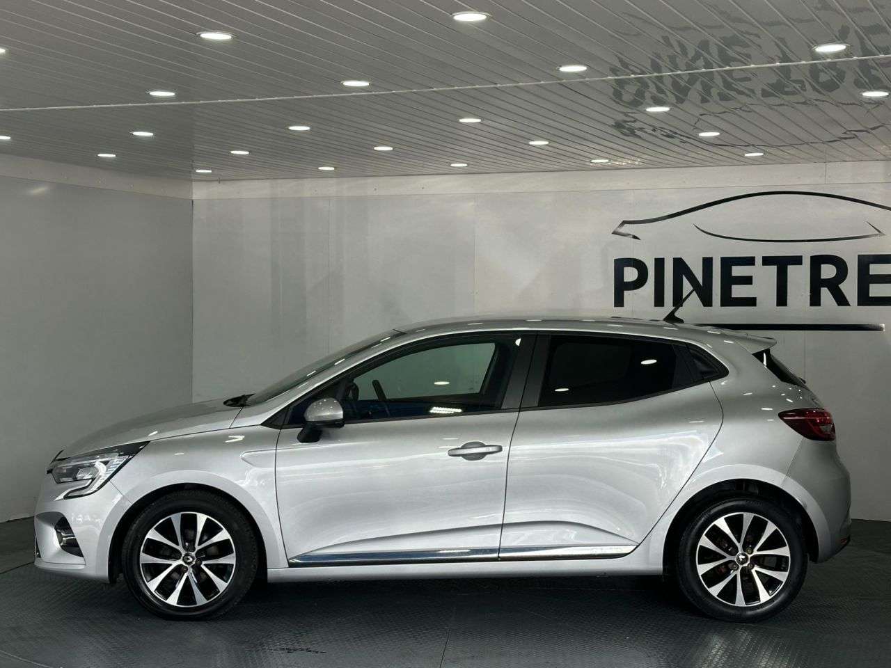 2020 RENAULT CLIO 2020 RENAULT CLIO