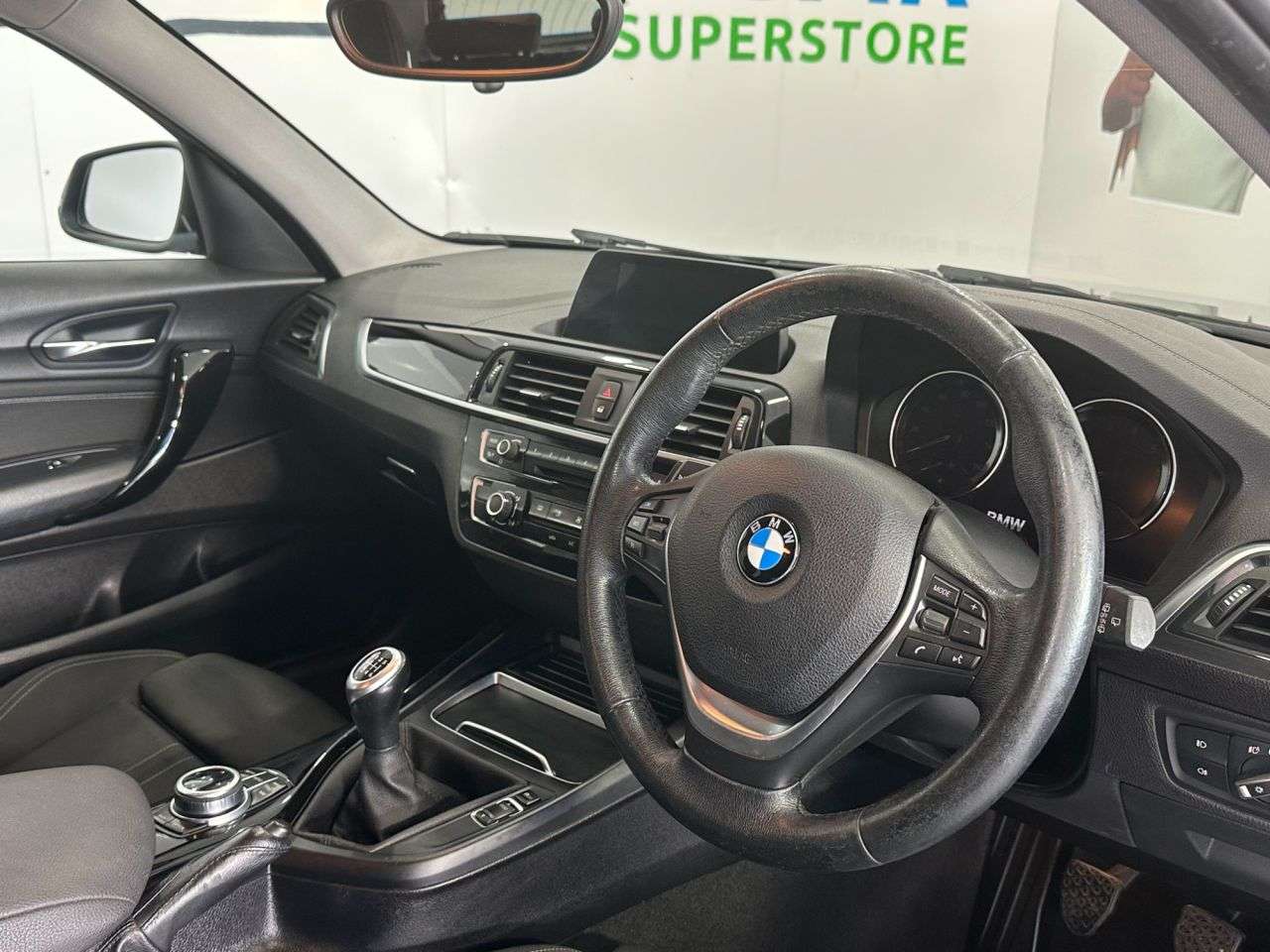 2017 BMW 1 SERIES 2017 BMW 1 SERIES