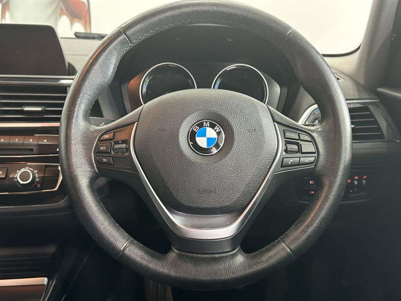 2017 BMW 1 SERIES 2017 BMW 1 SERIES