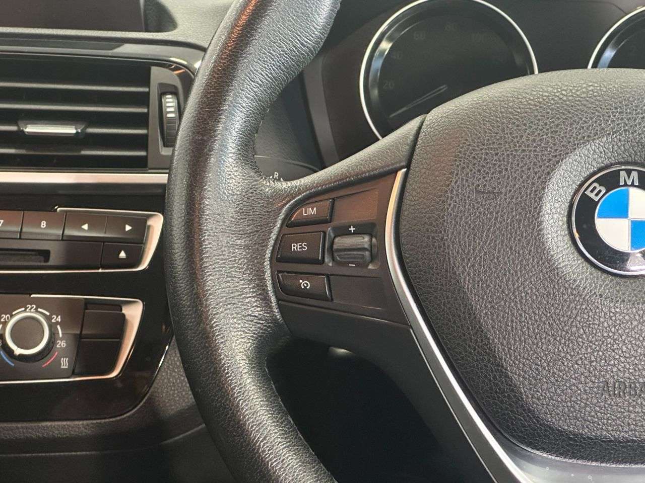 2017 BMW 1 SERIES 2017 BMW 1 SERIES