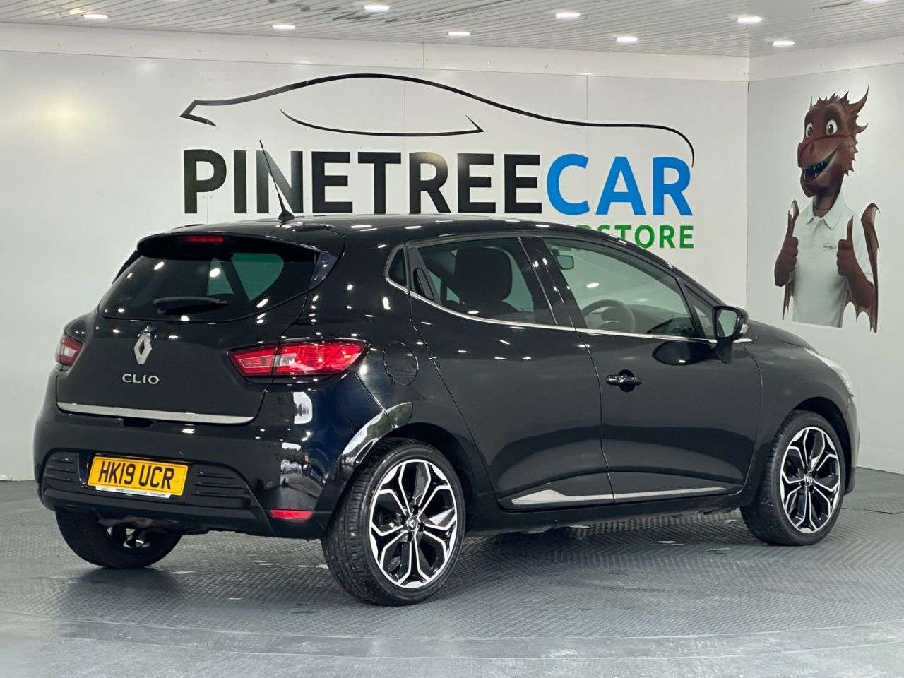 2019 RENAULT CLIO 2019 RENAULT CLIO