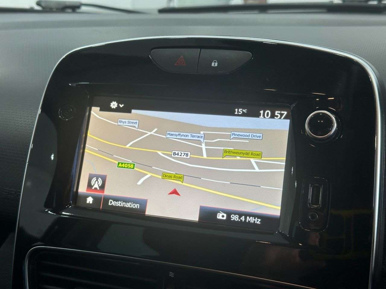 2019 RENAULT CLIO 2019 RENAULT CLIO