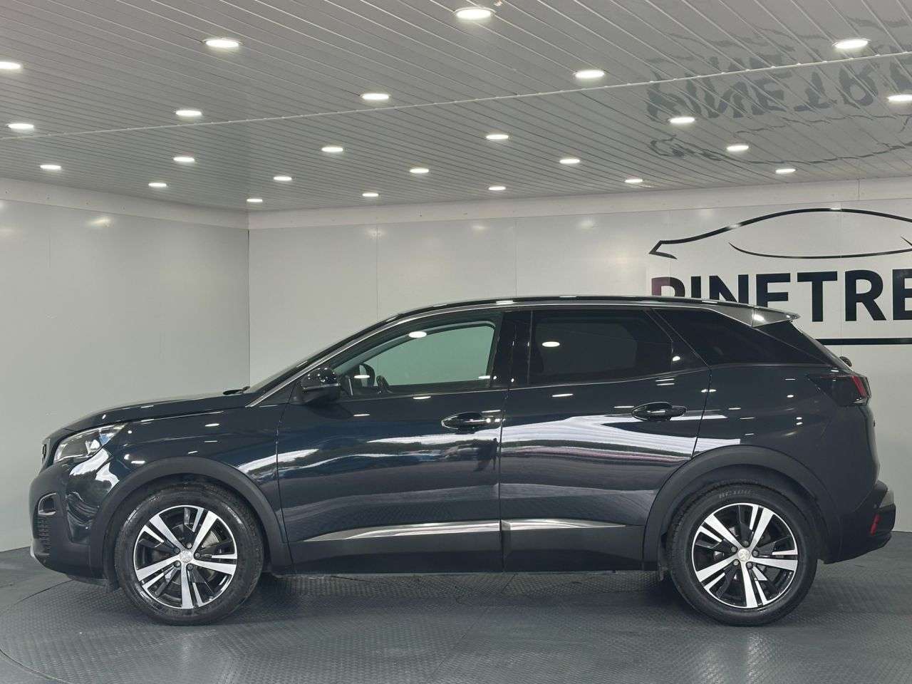 2017 PEUGEOT 3008 2017 PEUGEOT 3008