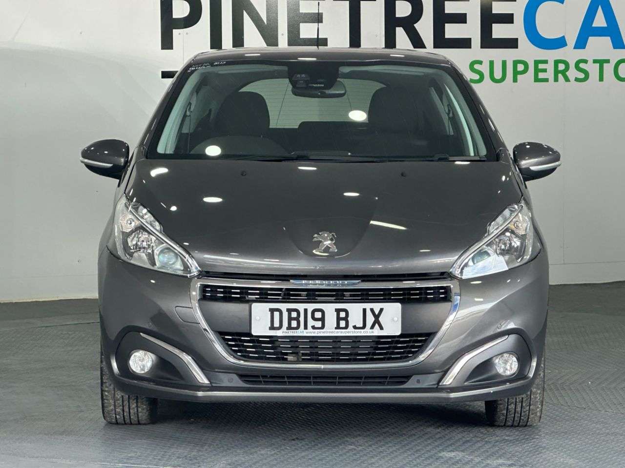 A 2019 PEUGEOT 208 1.2 PureTech Tech Edition Hatchback 5dr Petrol Manual Euro 6 (s/s) (82 ps) A 2019 PEUGEOT 208 1.2 PureTech Tech Edition Hatchback 5dr Petrol Manual Euro 6 (s/s) (82 ps)