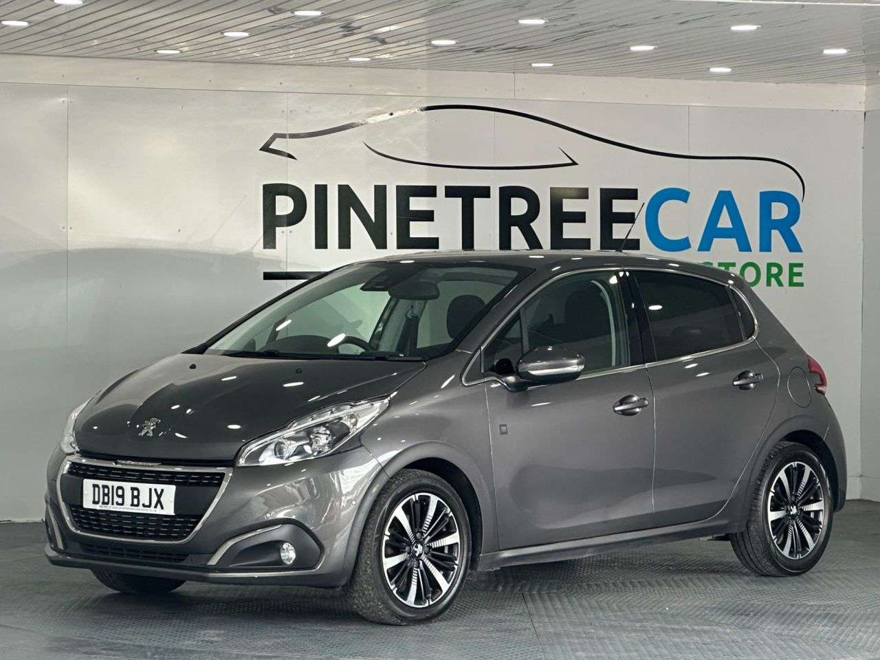 A 2019 PEUGEOT 208 1.2 PureTech Tech Edition Hatchback 5dr Petrol Manual Euro 6 (s/s) (82 ps) A 2019 PEUGEOT 208 1.2 PureTech Tech Edition Hatchback 5dr Petrol Manual Euro 6 (s/s) (82 ps)