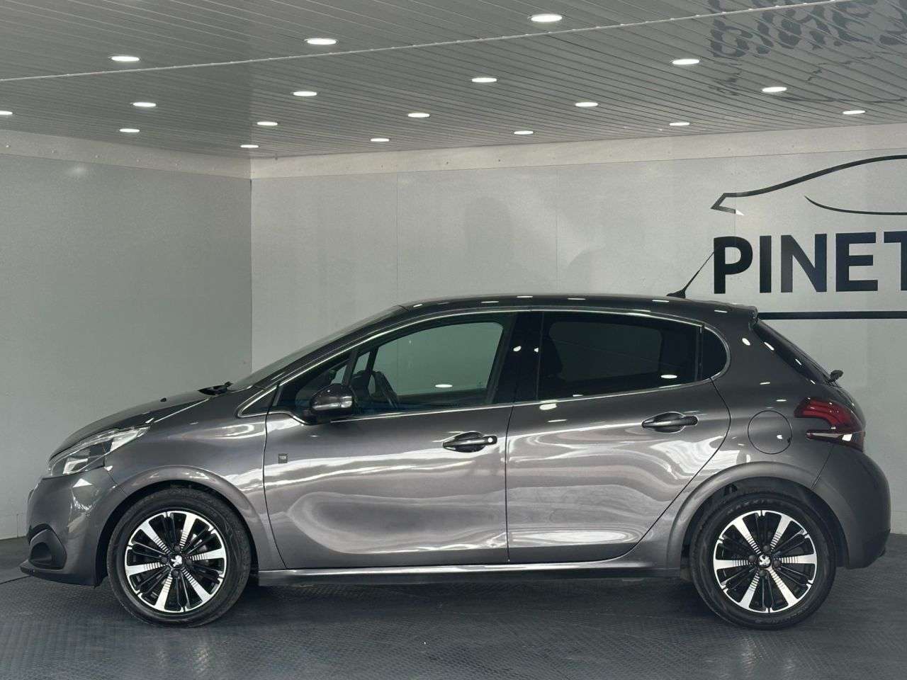 2019 PEUGEOT 208 2019 PEUGEOT 208