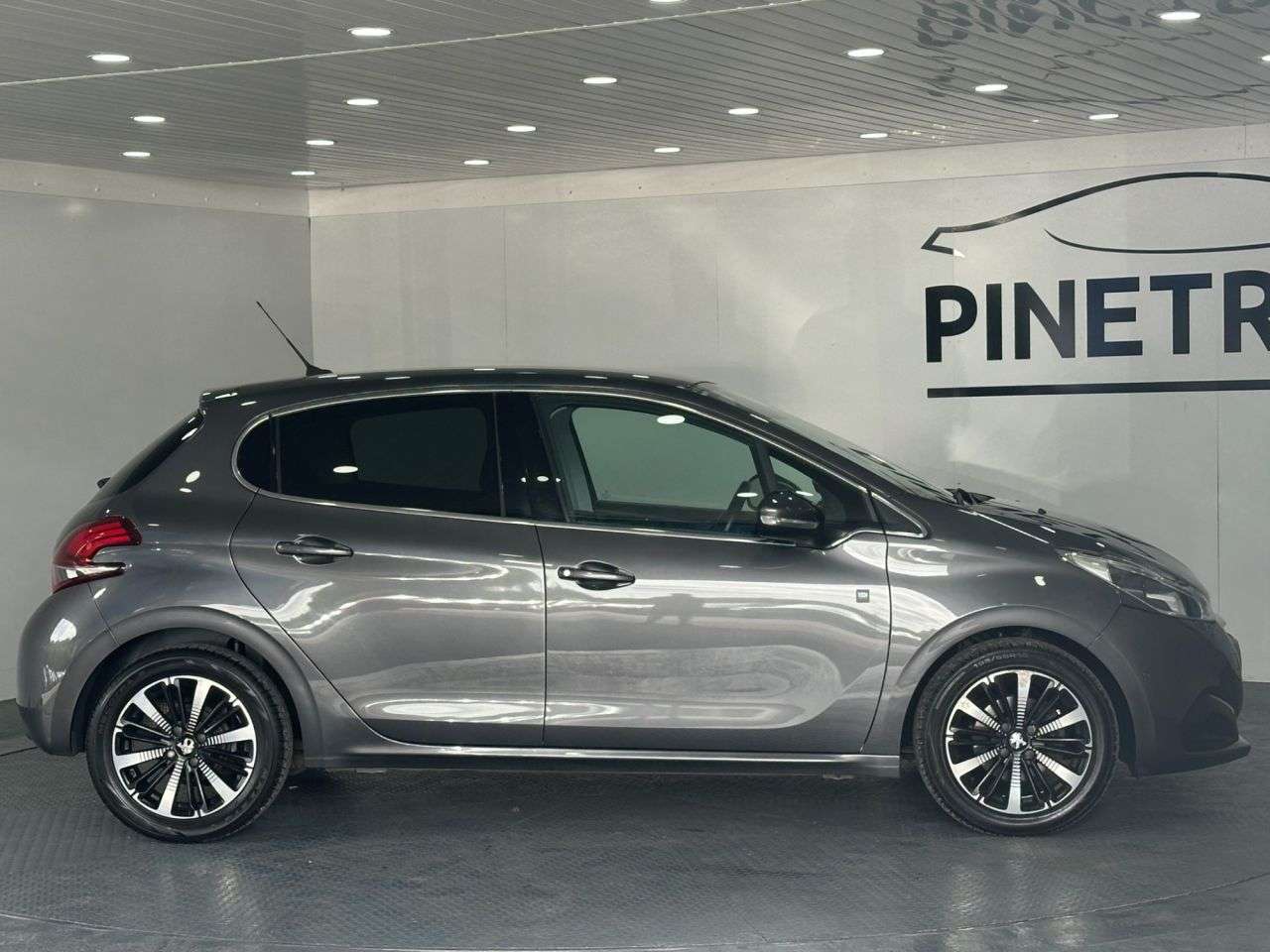 2019 PEUGEOT 208 2019 PEUGEOT 208