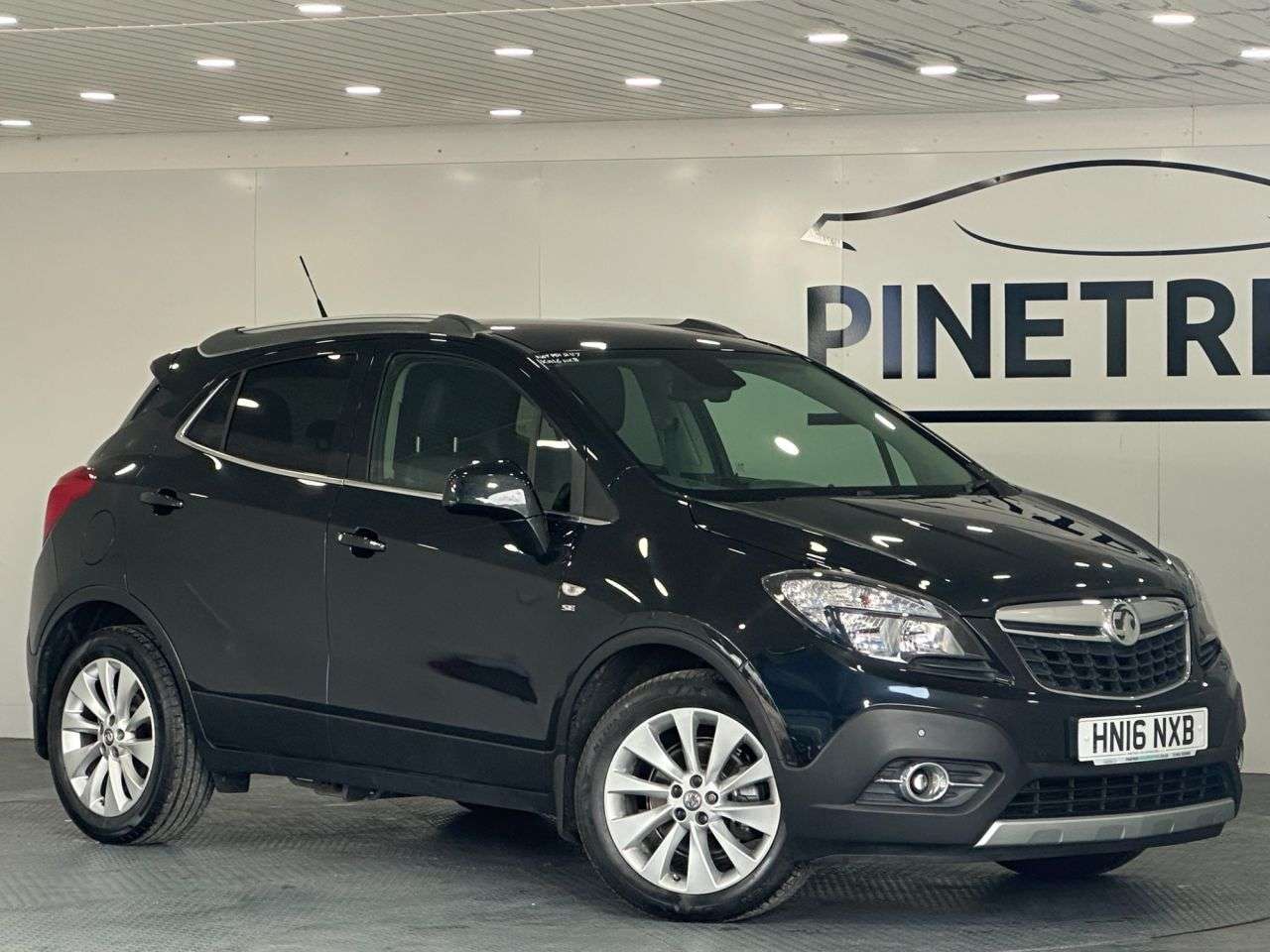 A 2016 VAUXHALL MOKKA 1.6 CDTi SE SUV 5dr Diesel Manual 4WD Euro 6 (s/s) (136 ps) A 2016 VAUXHALL MOKKA 1.6 CDTi SE SUV 5dr Diesel Manual 4WD Euro 6 (s/s) (136 ps)