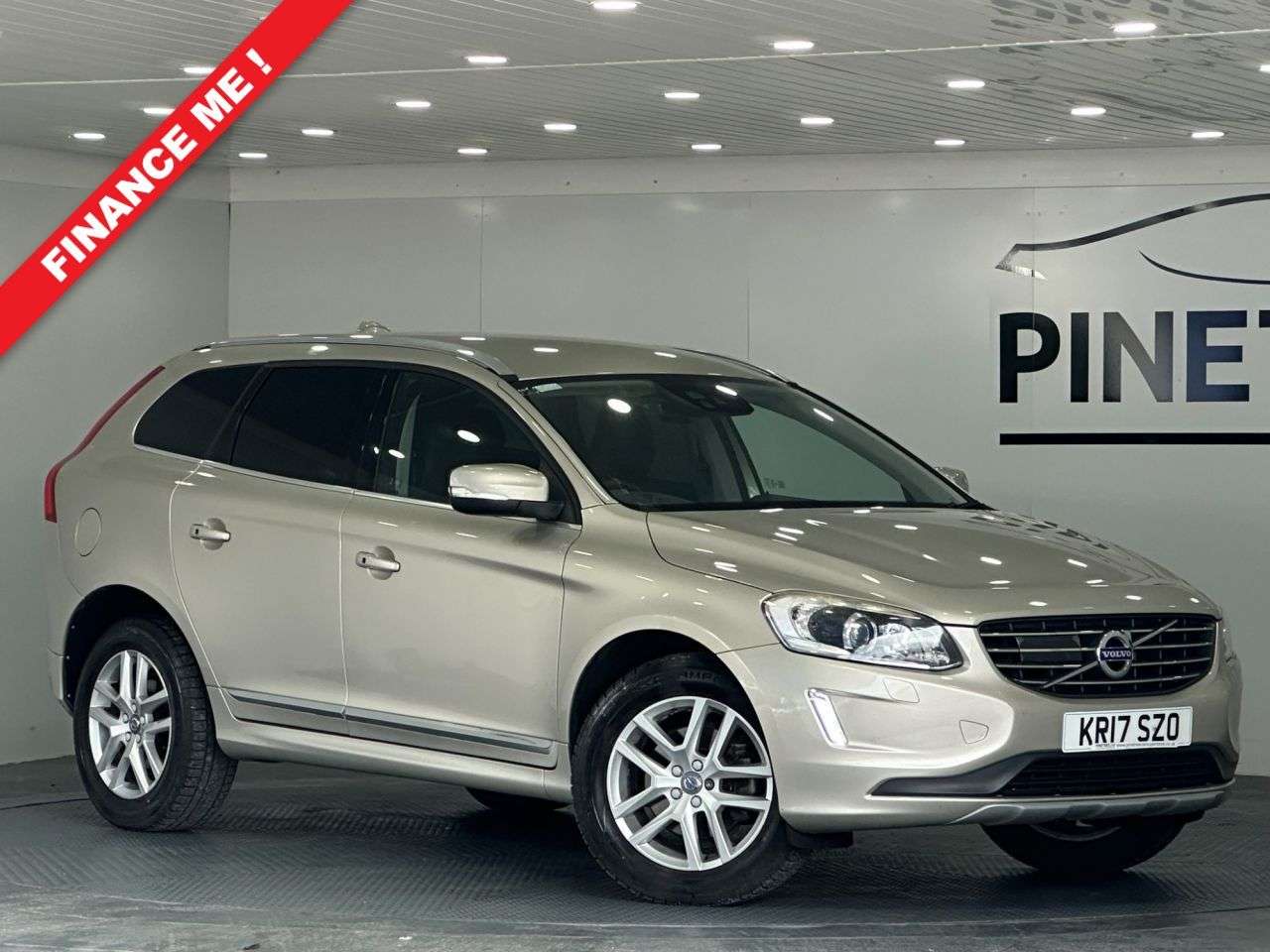 A 2017 VOLVO XC60 2.4 D4 SE Lux Nav SUV 5dr Diesel Auto AWD Euro 6 (s/s) (190 ps) A 2017 VOLVO XC60 2.4 D4 SE Lux Nav SUV 5dr Diesel Auto AWD Euro 6 (s/s) (190 ps)