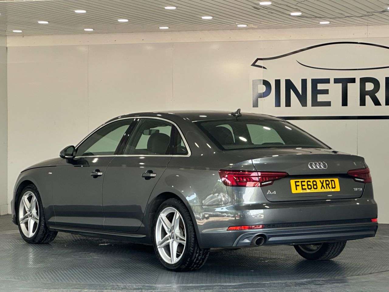 2018 AUDI A4 2018 AUDI A4
