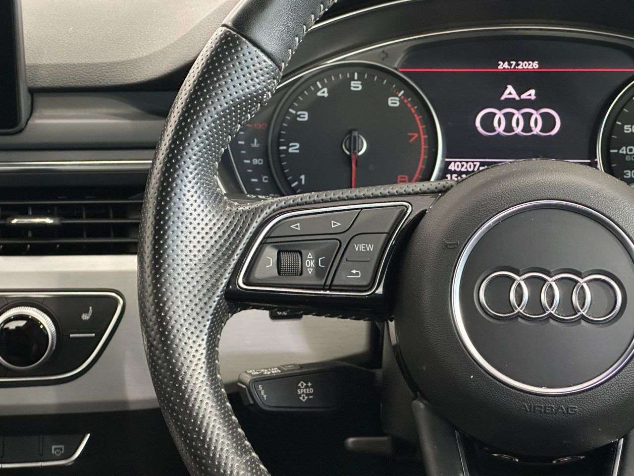 2018 AUDI A4 2018 AUDI A4