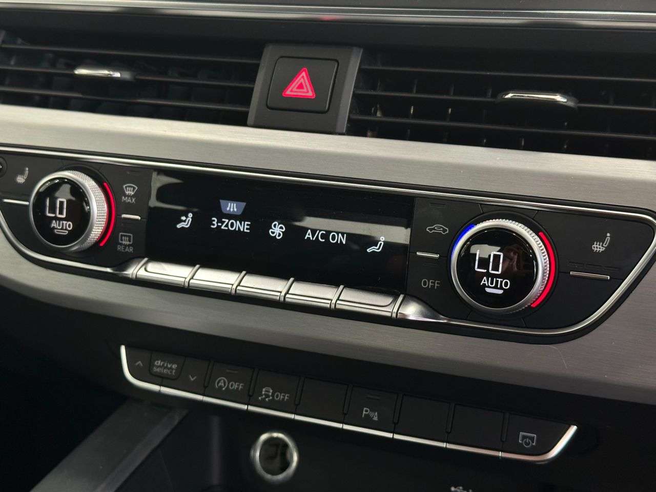 2018 AUDI A4 2018 AUDI A4