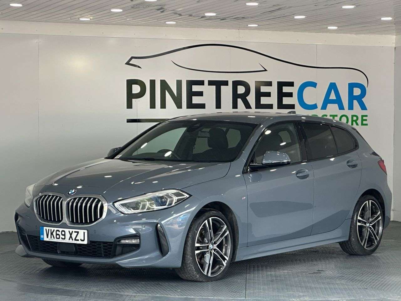 A 2019 BMW 1 SERIES 2.0 118d M Sport Hatchback 5dr Diesel Auto Euro 6 (s/s) (150 ps) A 2019 BMW 1 SERIES 2.0 118d M Sport Hatchback 5dr Diesel Auto Euro 6 (s/s) (150 ps)