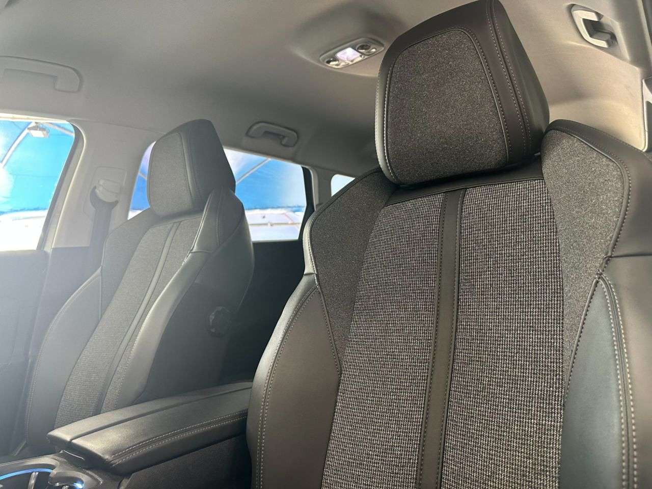 2020 PEUGEOT 5008 2020 PEUGEOT 5008