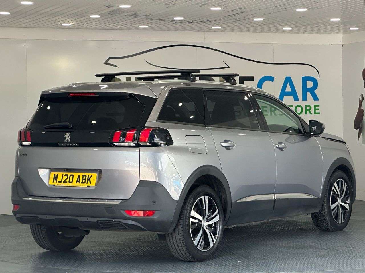 2020 PEUGEOT 5008 2020 PEUGEOT 5008