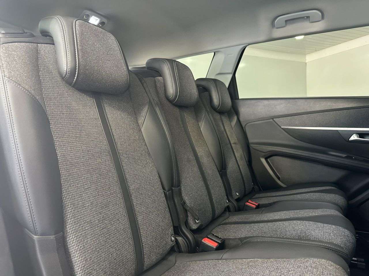 2020 PEUGEOT 5008 2020 PEUGEOT 5008