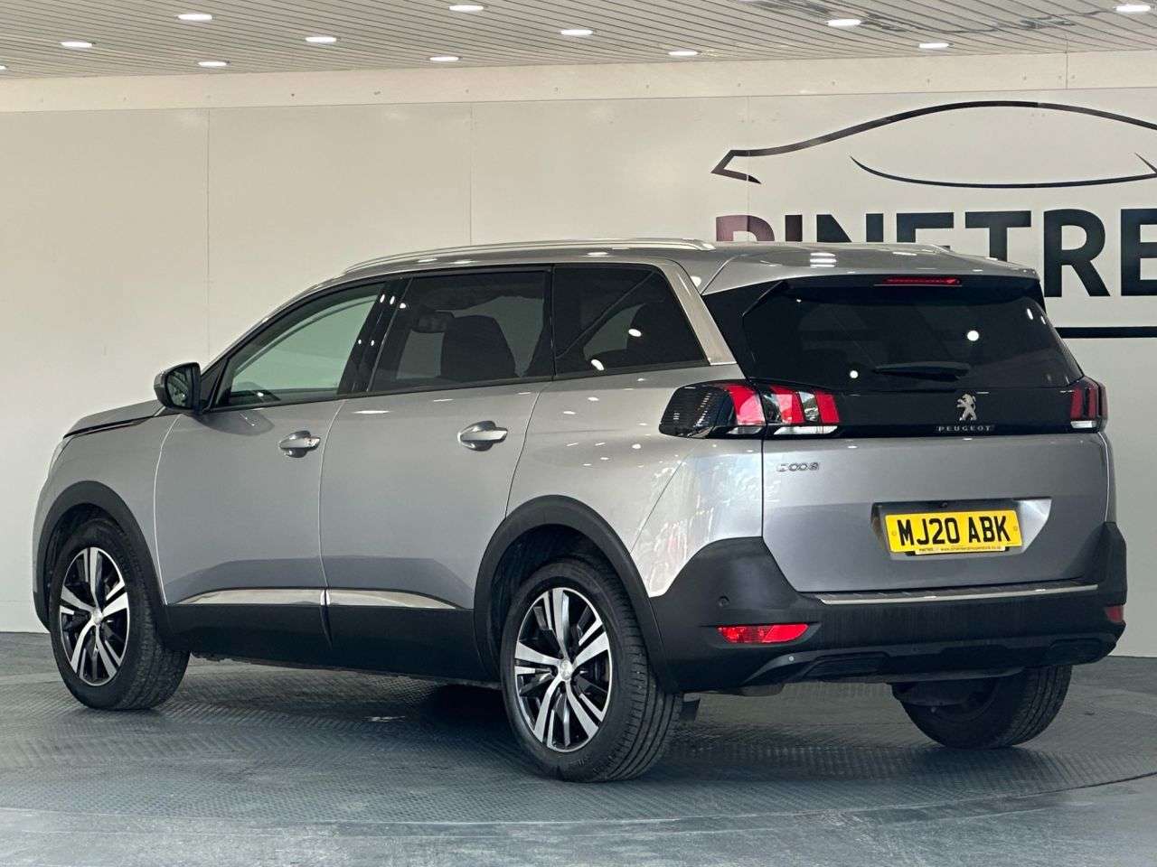 2020 PEUGEOT 5008 2020 PEUGEOT 5008