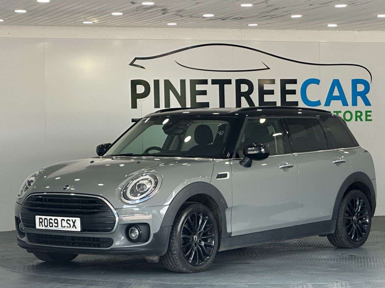 A 2019 MINI CLUBMAN 1.5 Cooper Classic Estate 6dr Petrol Manual Euro 6 (s/s) (136 ps) A 2019 MINI CLUBMAN 1.5 Cooper Classic Estate 6dr Petrol Manual Euro 6 (s/s) (136 ps)