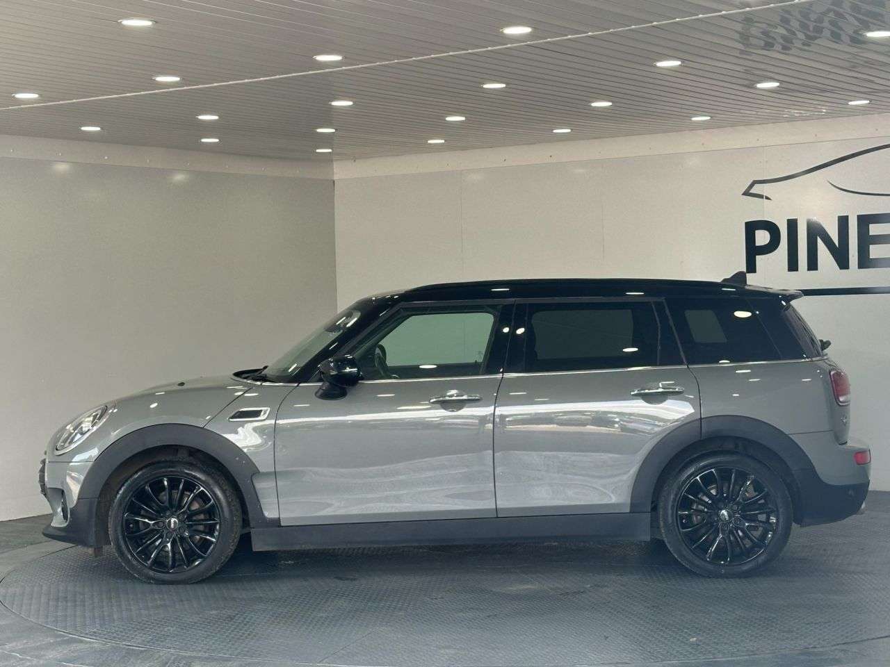2019 MINI CLUBMAN 2019 MINI CLUBMAN