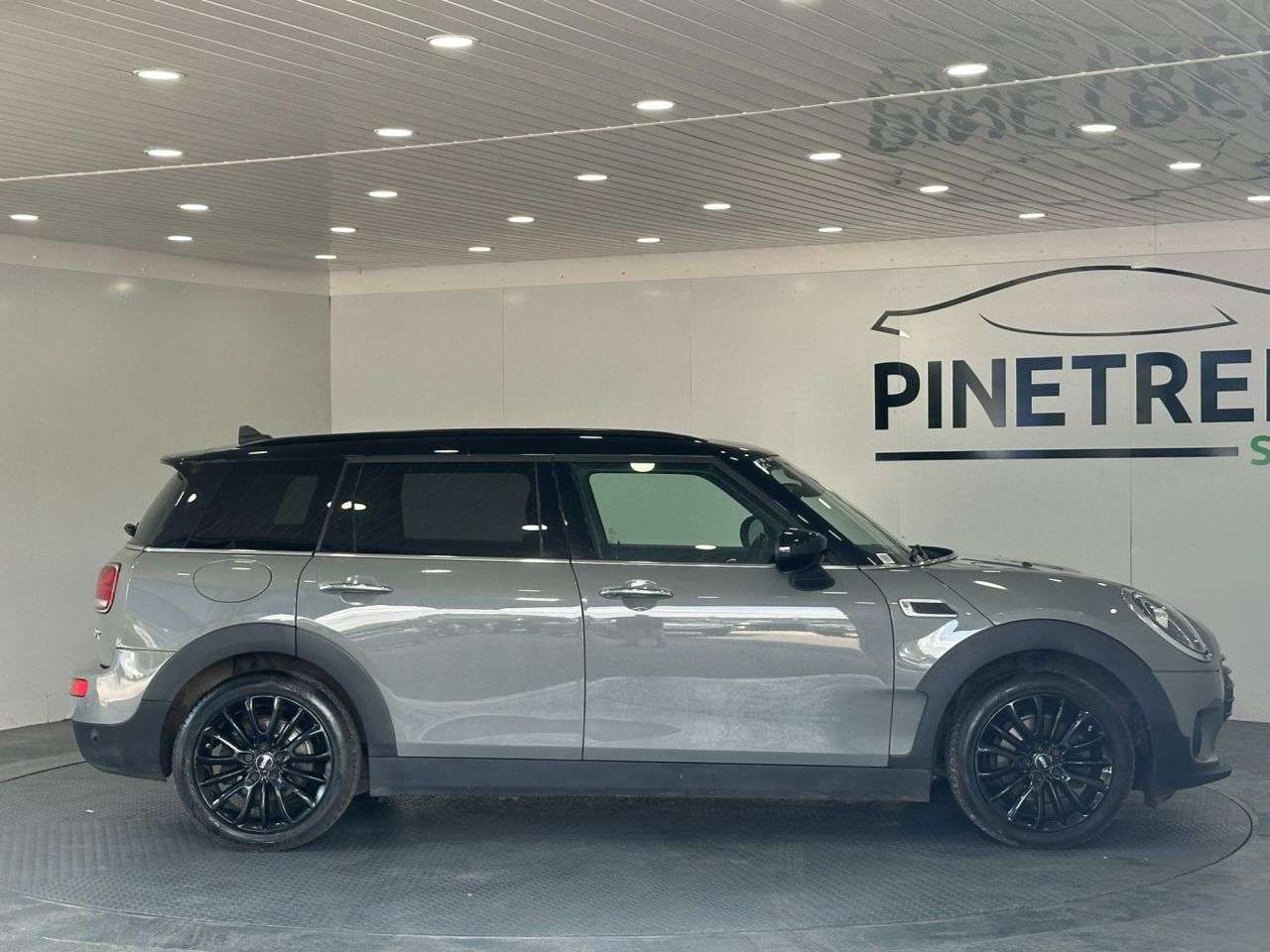 2019 MINI CLUBMAN 2019 MINI CLUBMAN