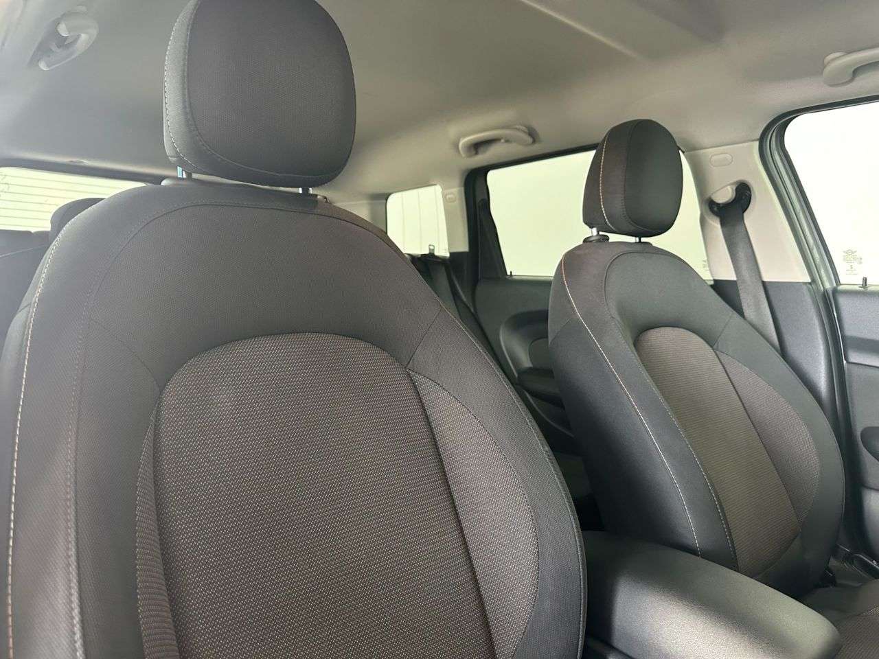 2019 MINI CLUBMAN 2019 MINI CLUBMAN