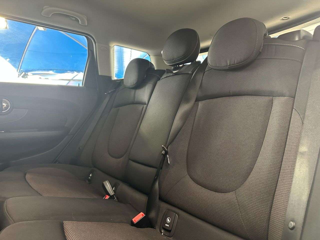 2019 MINI CLUBMAN 2019 MINI CLUBMAN