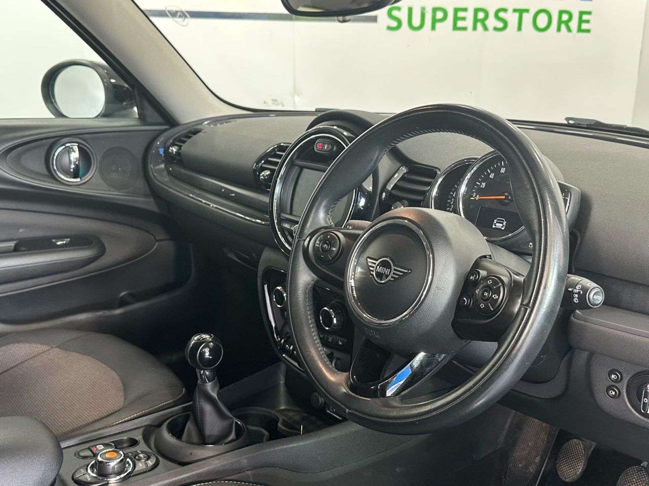 2019 MINI CLUBMAN 2019 MINI CLUBMAN