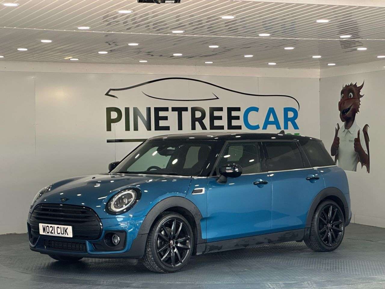 A 2021 MINI CLUBMAN 1.5 Cooper Sport Estate 6dr Petrol Manual Euro 6 (s/s) (136 ps) A 2021 MINI CLUBMAN 1.5 Cooper Sport Estate 6dr Petrol Manual Euro 6 (s/s) (136 ps)