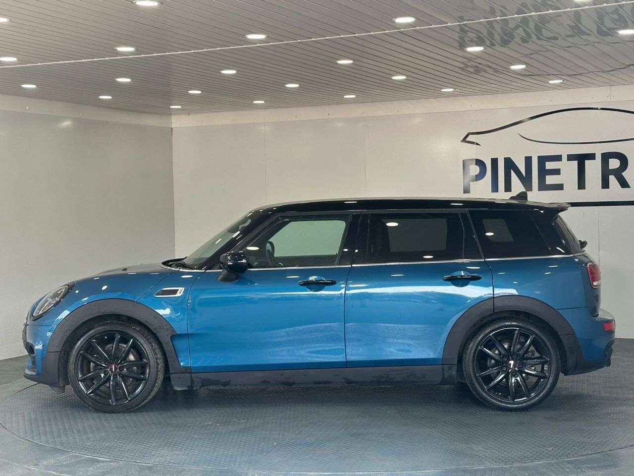 2021 MINI CLUBMAN 2021 MINI CLUBMAN