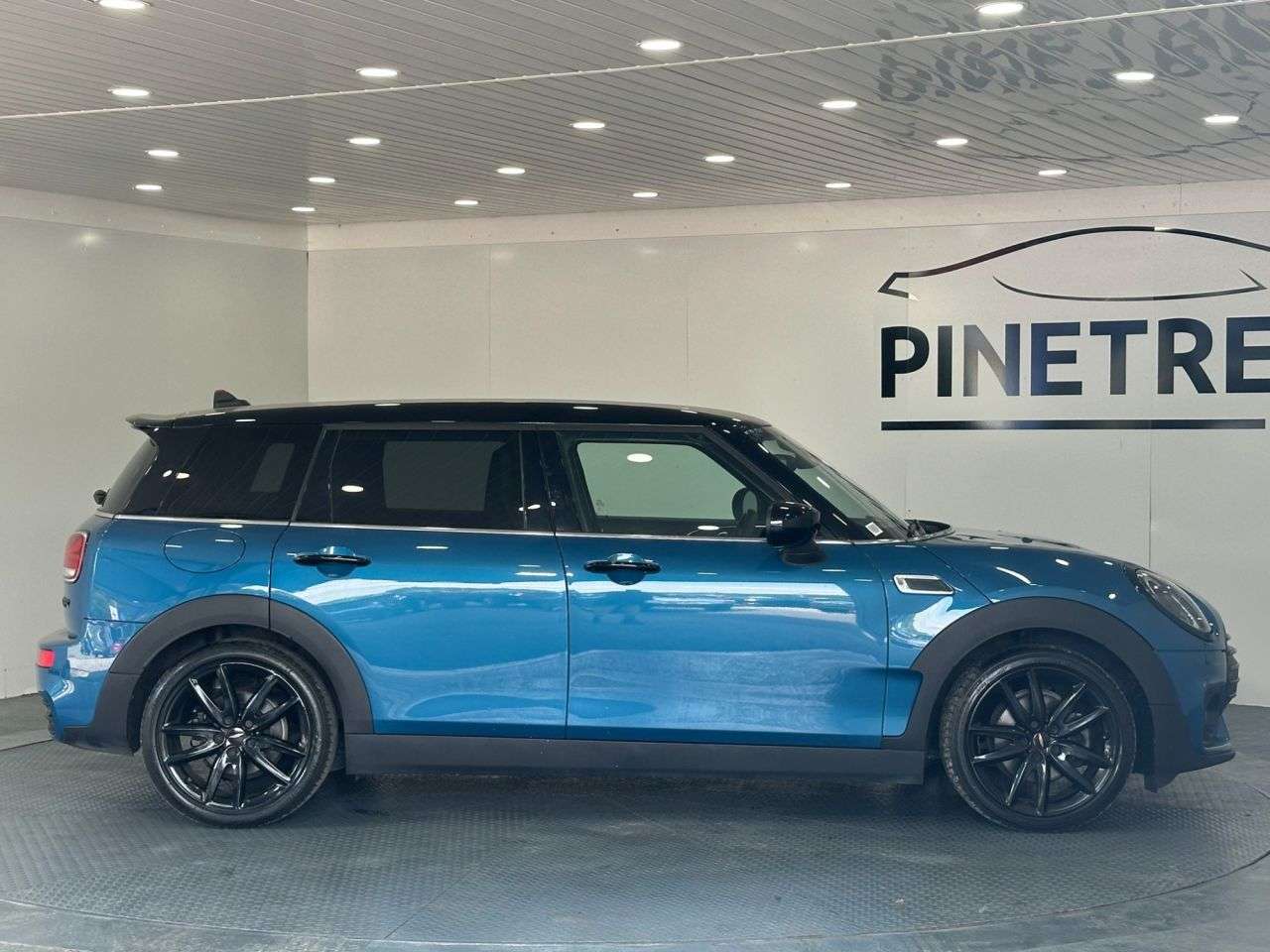 2021 MINI CLUBMAN 2021 MINI CLUBMAN