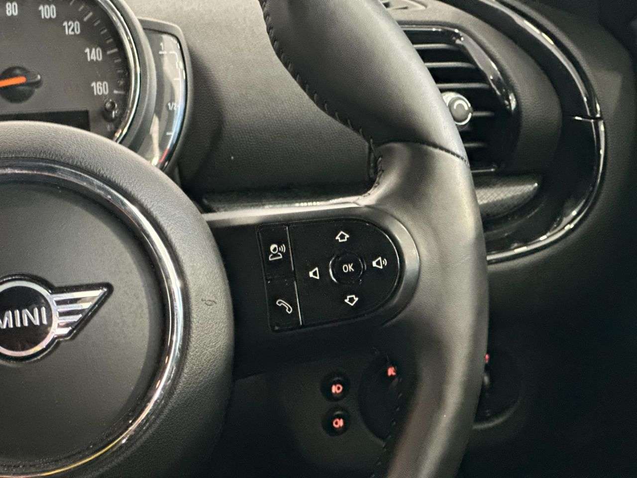2021 MINI CLUBMAN 2021 MINI CLUBMAN