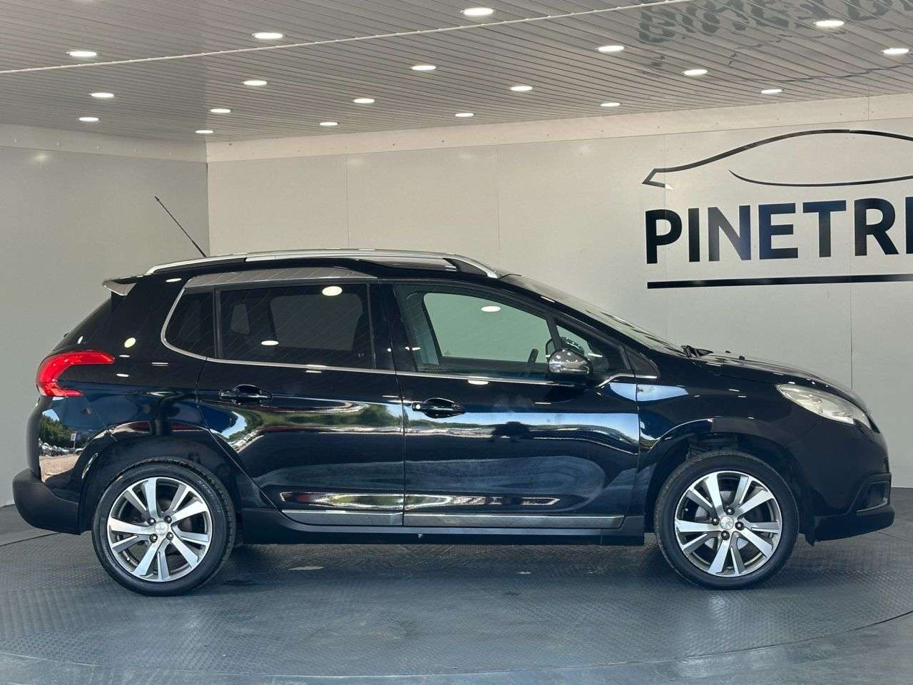 2015 PEUGEOT 2008 2015 PEUGEOT 2008