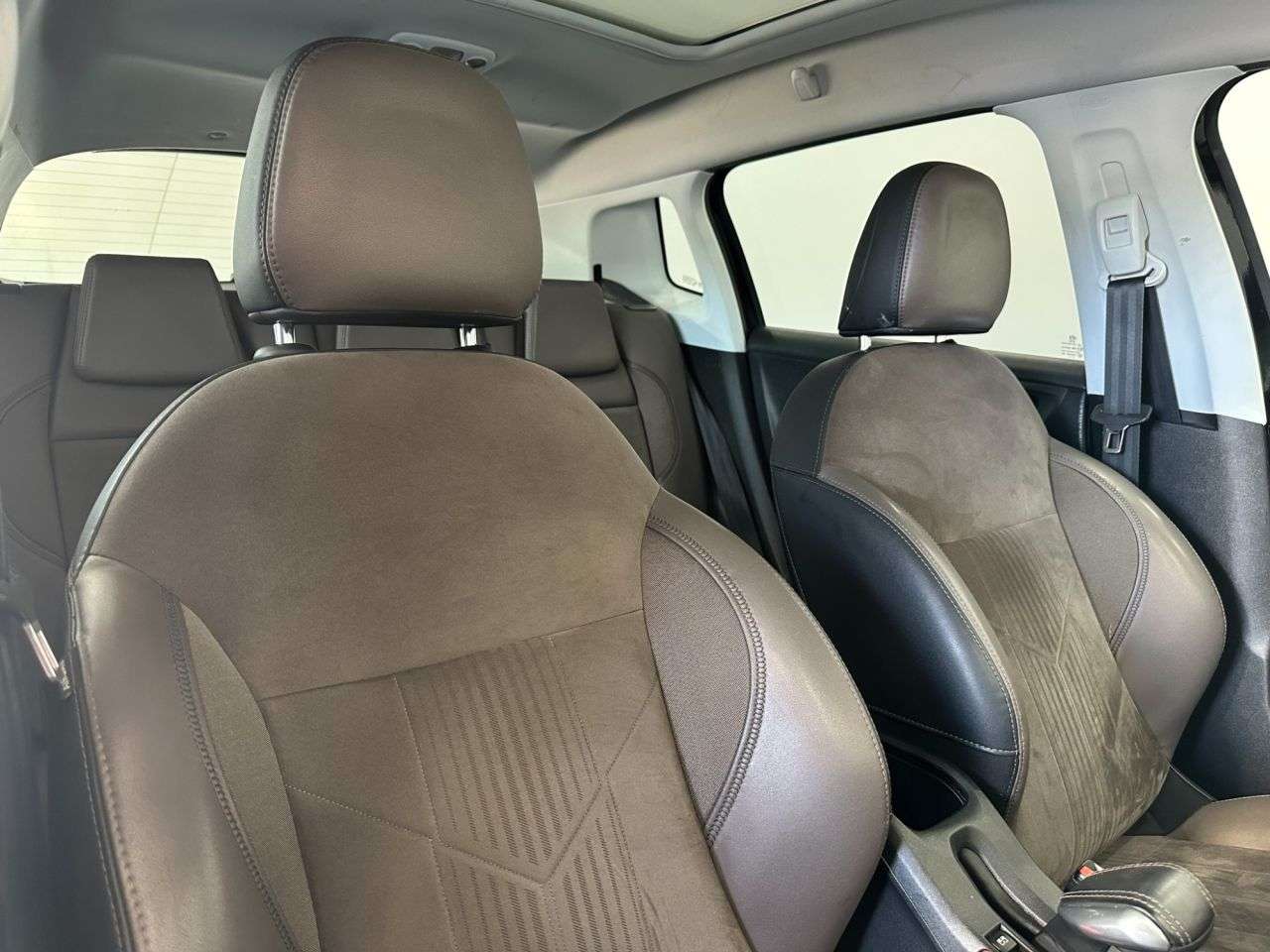 2015 PEUGEOT 2008 2015 PEUGEOT 2008