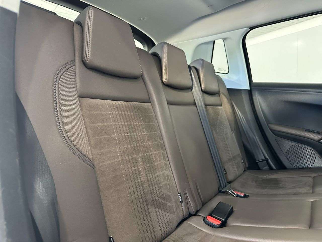 2015 PEUGEOT 2008 2015 PEUGEOT 2008