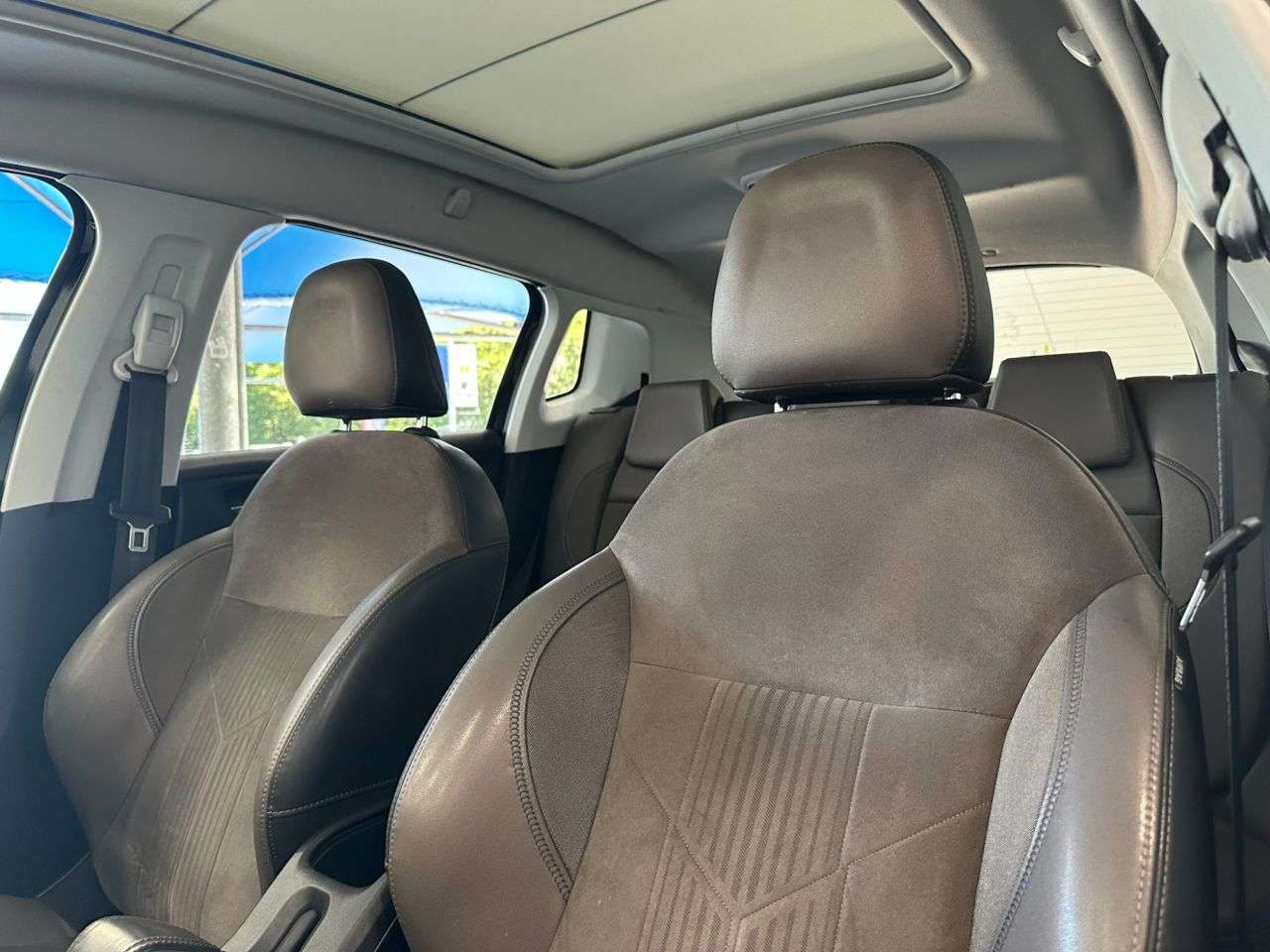 2015 PEUGEOT 2008 2015 PEUGEOT 2008