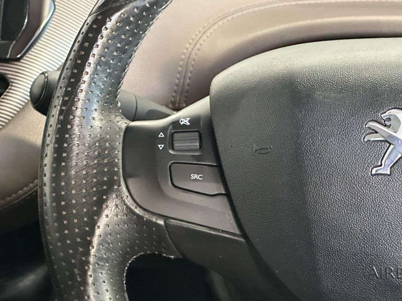 2015 PEUGEOT 2008 2015 PEUGEOT 2008