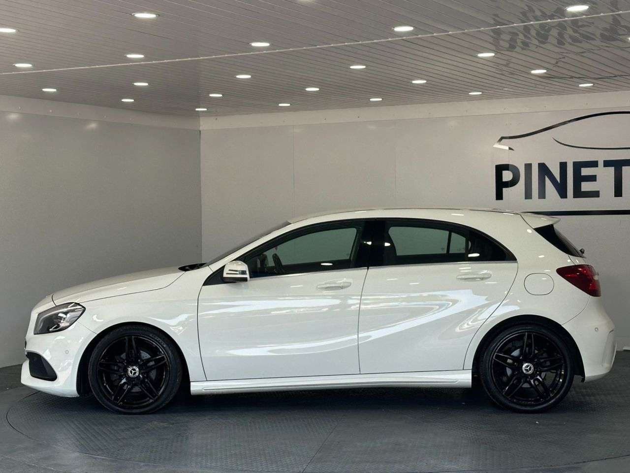 2017 MERCEDES-BENZ A CLASS 2017 MERCEDES-BENZ A CLASS
