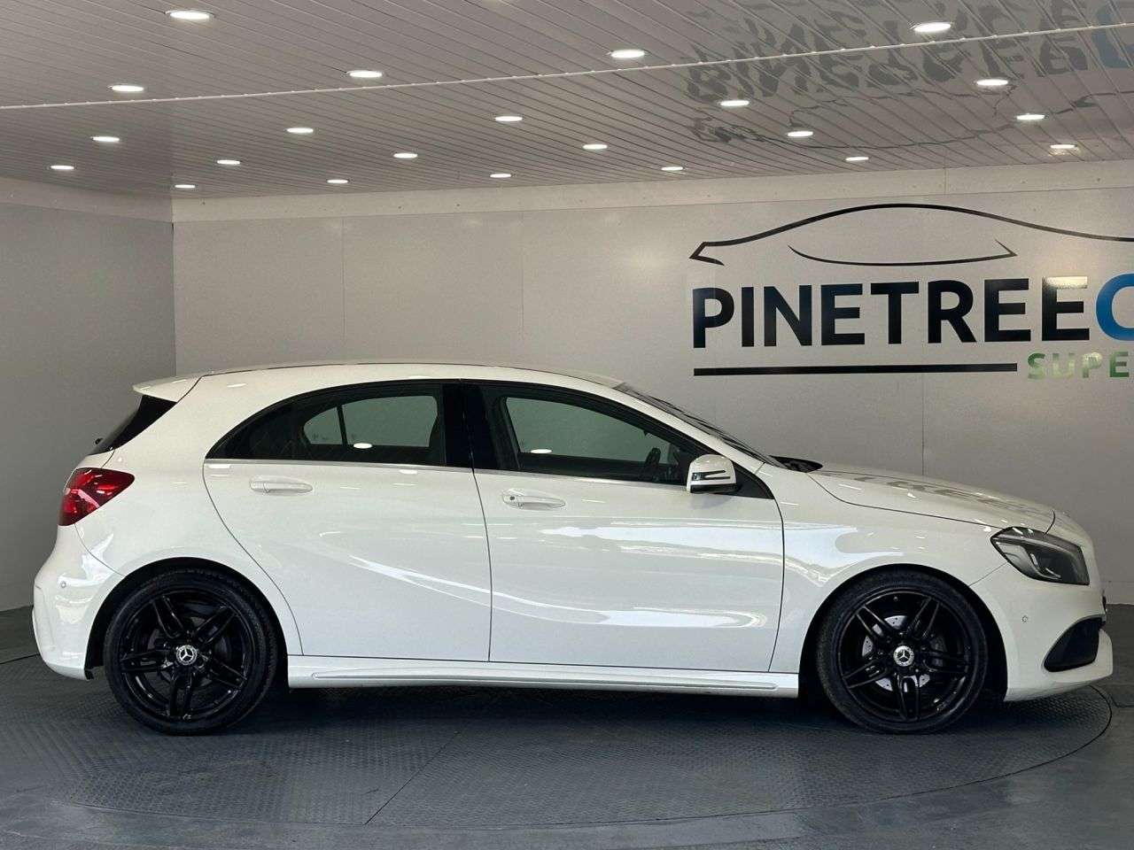2017 MERCEDES-BENZ A CLASS 2017 MERCEDES-BENZ A CLASS