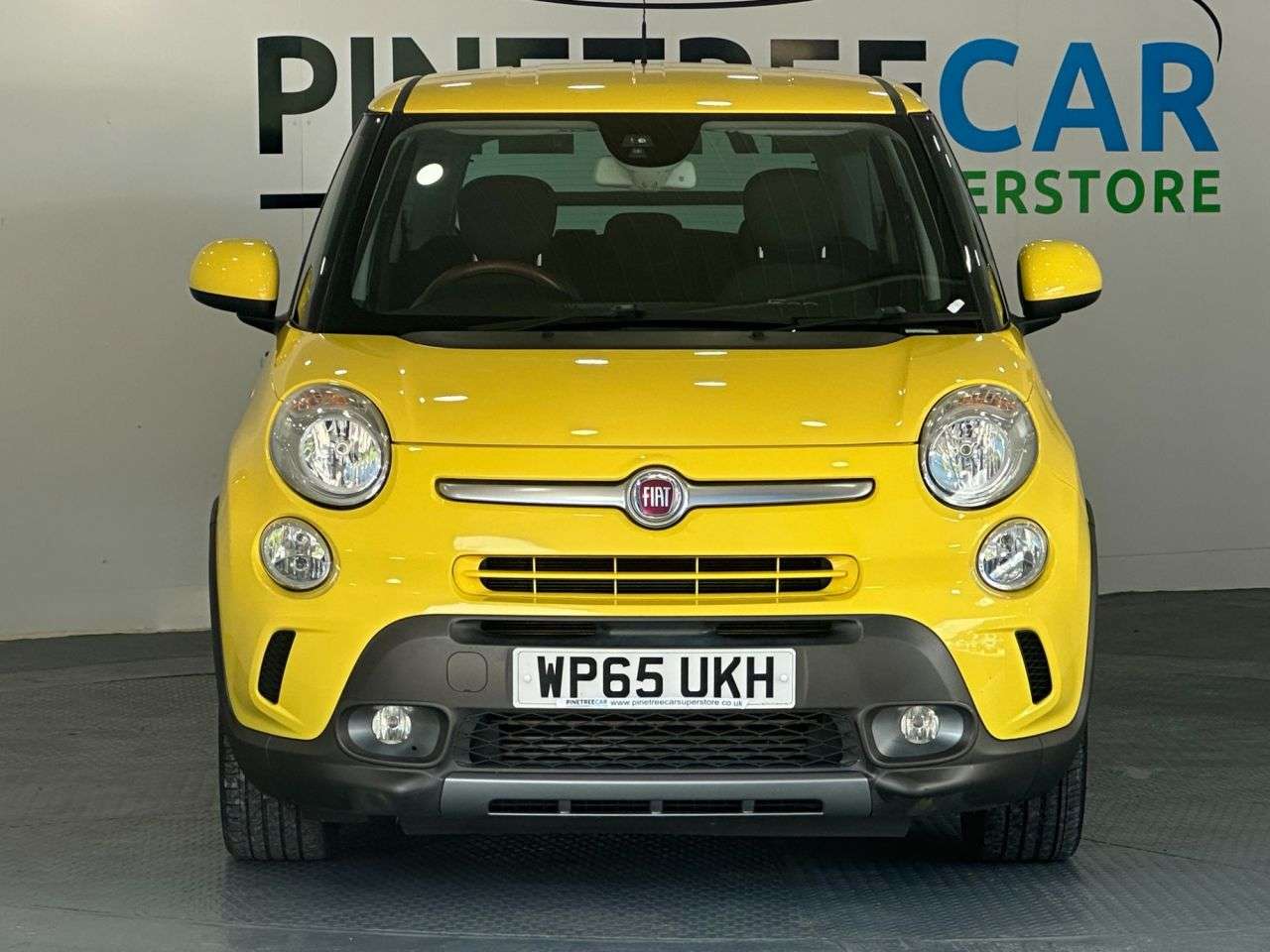 A 2015 FIAT 500L 1.3 MultiJet Trekking MPV 5dr Diesel Manual Euro 6 (s/s) (95 ps) A 2015 FIAT 500L 1.3 MultiJet Trekking MPV 5dr Diesel Manual Euro 6 (s/s) (95 ps)