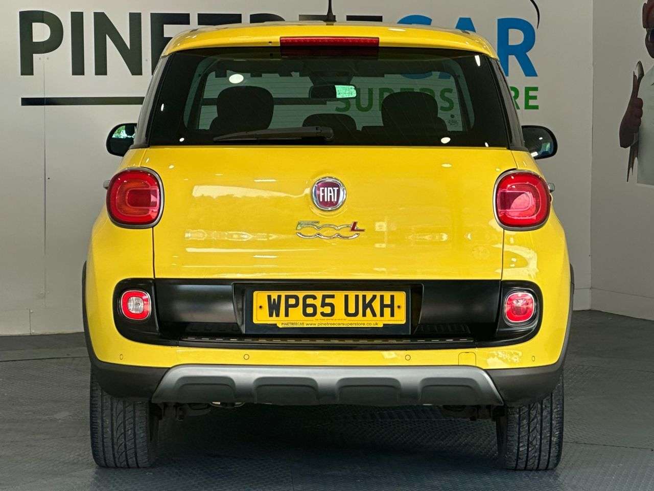 2015 FIAT 500L 2015 FIAT 500L