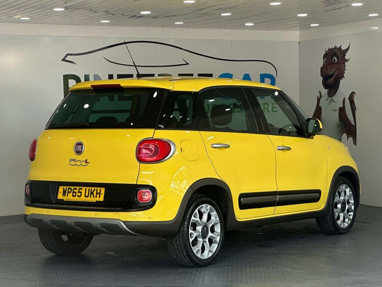 2015 FIAT 500L 2015 FIAT 500L