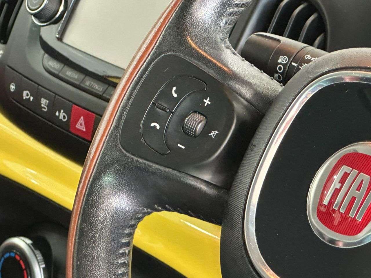 2015 FIAT 500L 2015 FIAT 500L