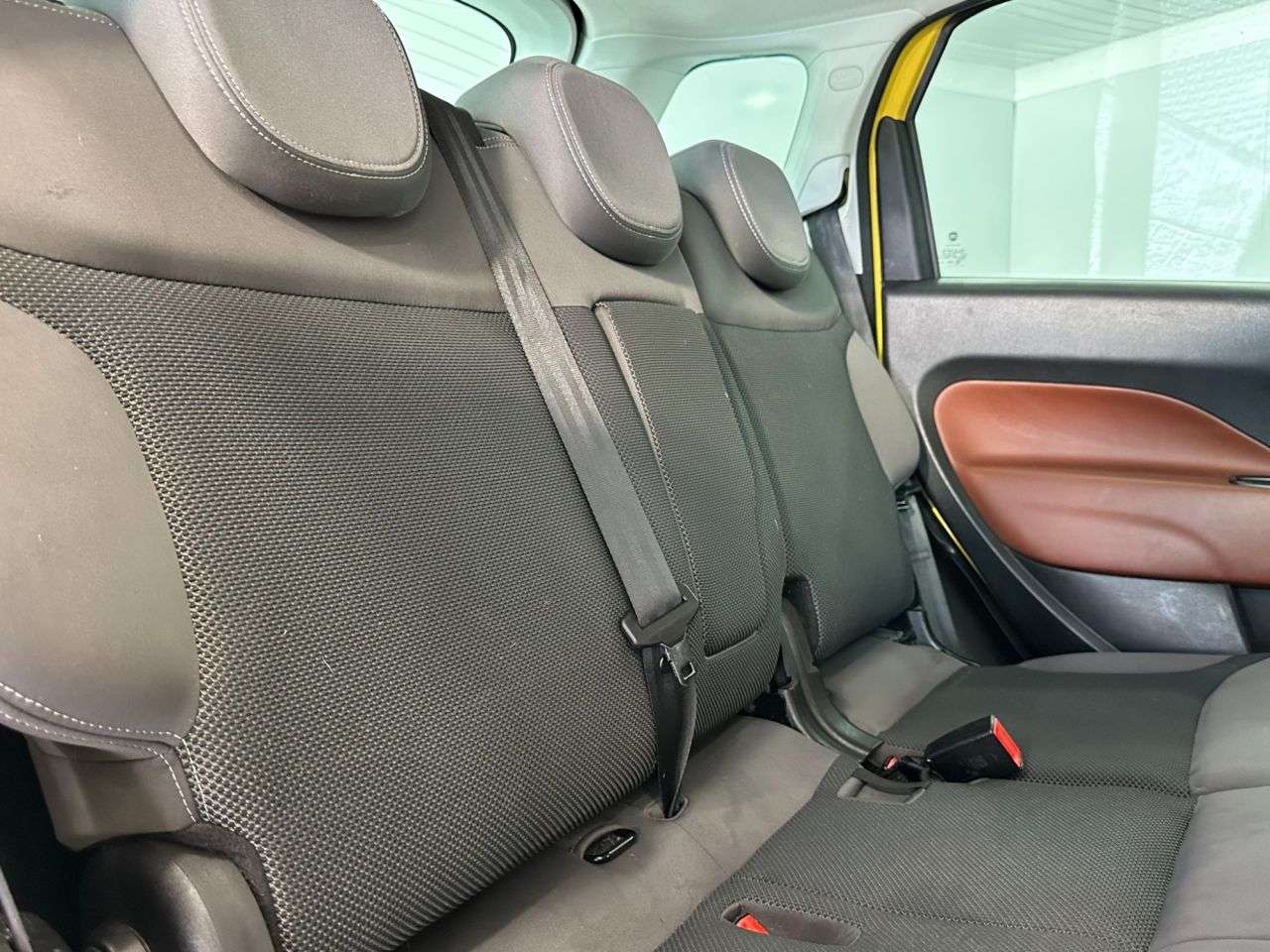 2015 FIAT 500L 2015 FIAT 500L