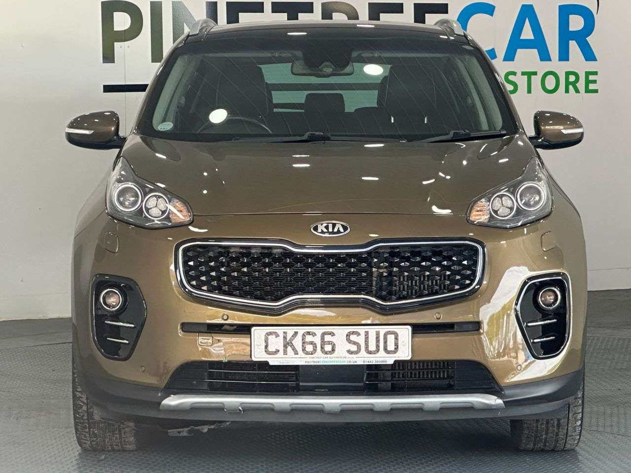 A 2016 KIA SPORTAGE 2.0 CRDi KX-4 SUV 5dr Diesel Auto AWD Euro 6 (182 bhp) A 2016 KIA SPORTAGE 2.0 CRDi KX-4 SUV 5dr Diesel Auto AWD Euro 6 (182 bhp)